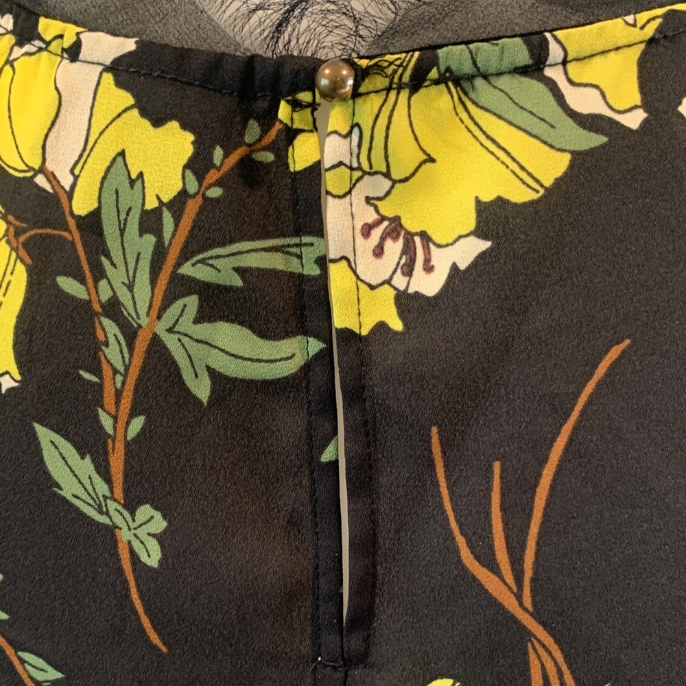 Who What Wear Black and Yellow Floral Blouse - Picture 5 of 7